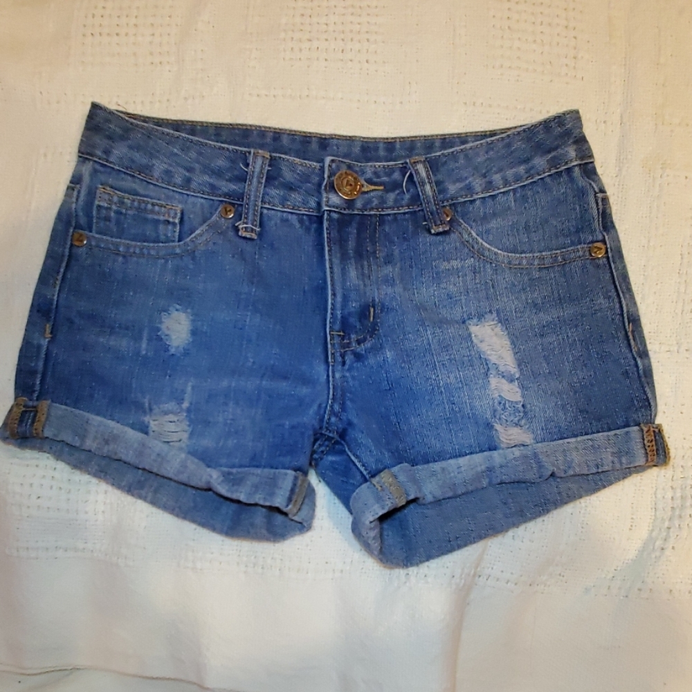 Ripped Jean shorts